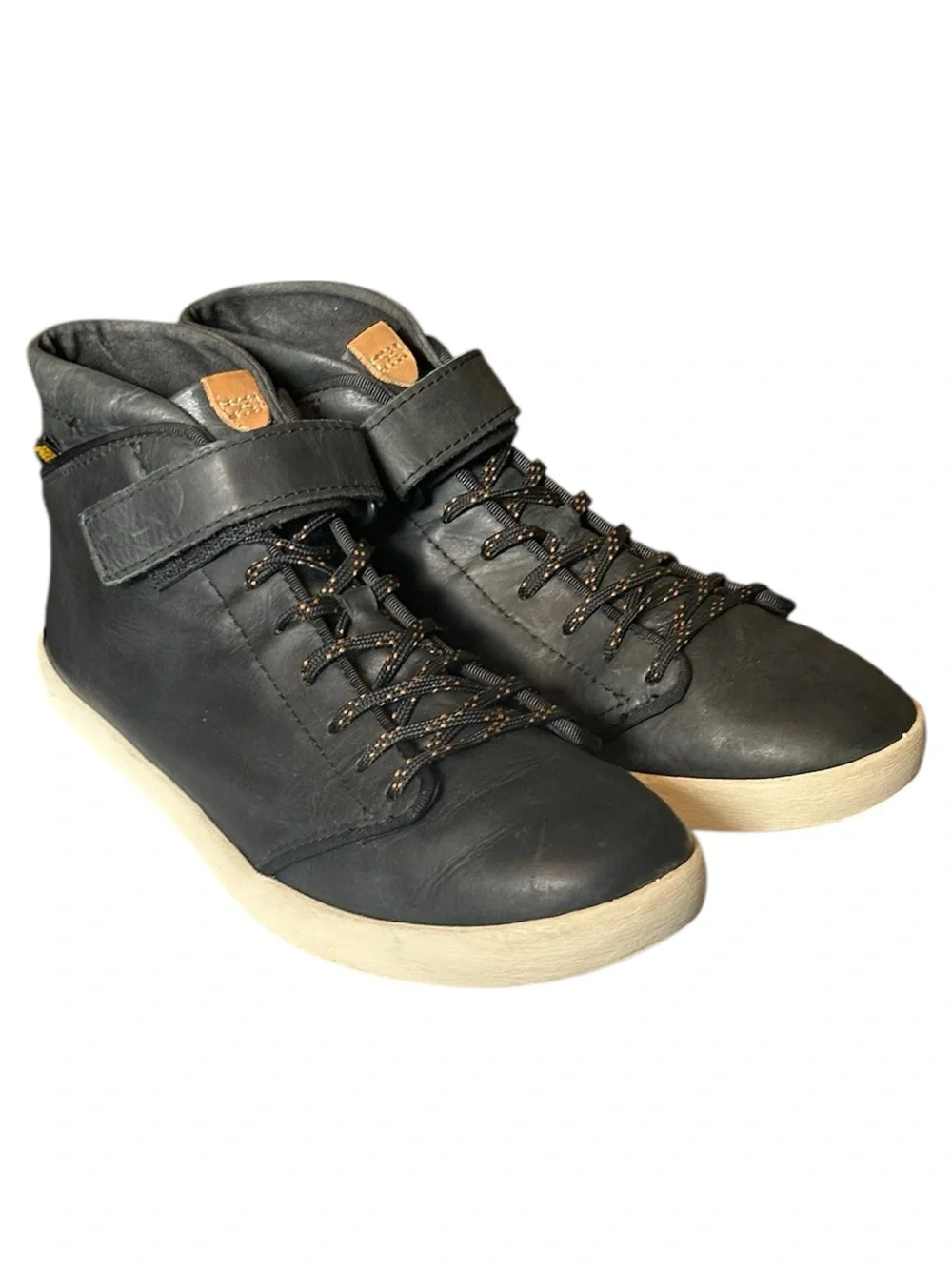 Teva Willow Chukka High Top Sneaker Size 8